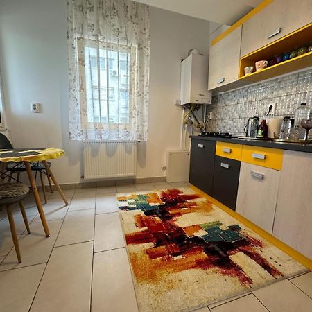 Downtown "Rendez-Vous" Luxury Leilighet Bacău Eksteriør bilde